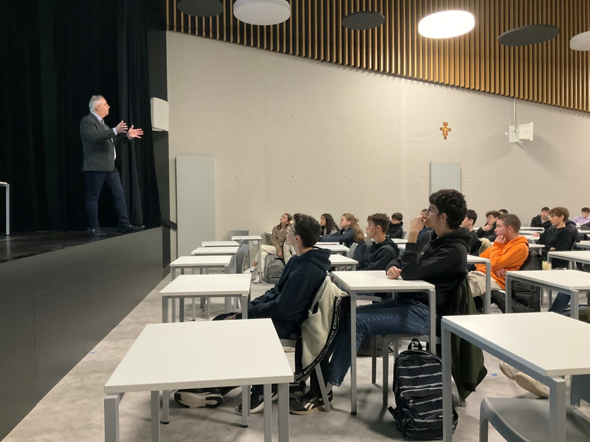 Présentation post bac Lycée Saint François d'Assise Savenay