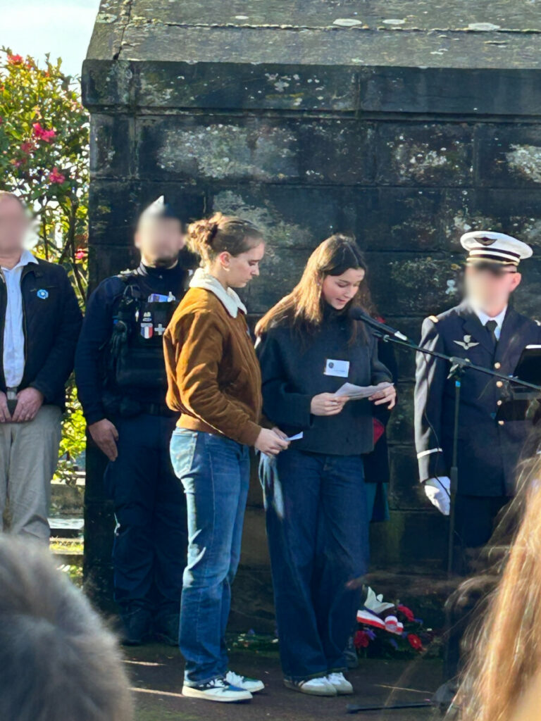 Présence de nos élèves à la commémoration du 11 Novembre